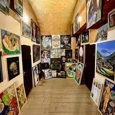 Hotel Gamarjoba Guest And Art House Ushguli Zewnętrze zdjęcie
